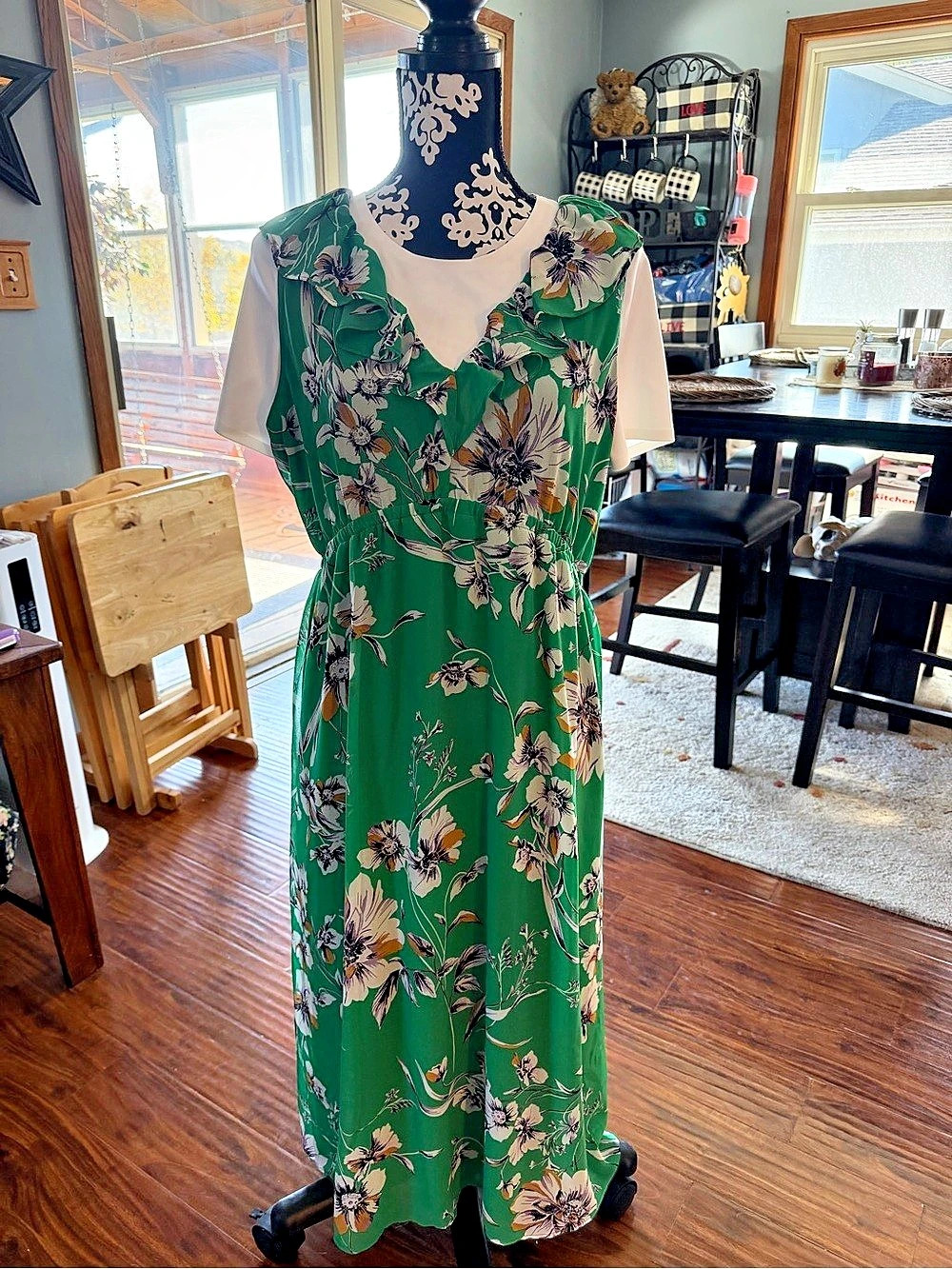 Maurices Green Floral Maxi Dress Size XL Like New